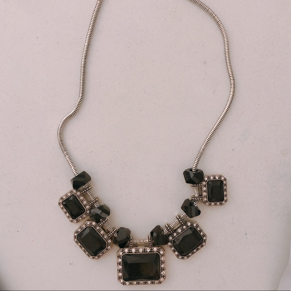 ✨LIKE NEW✨ black necklace